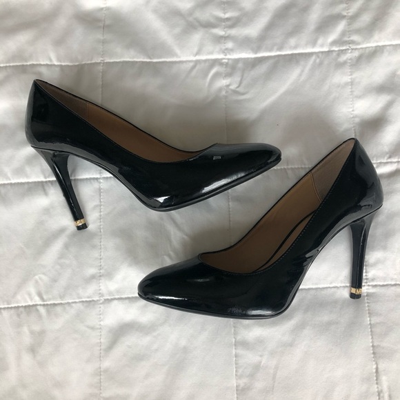 *SOLD* Michael Kors Size 7 Black Heels w/ Gold Accent - Picture 2 of 3